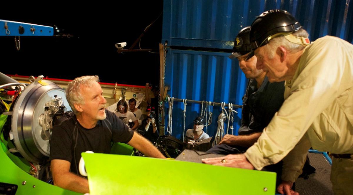 Imagini fabuloase! Uite ce a filmat James Cameron în Groapa Marianelor! | VIDEO