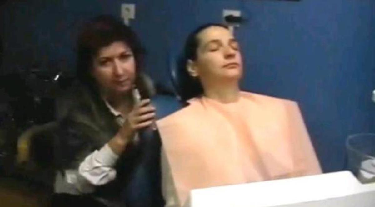 INCREDIBIL! Uite cum scapă o româncă de anestezia dentistului prin… hipnoză! | VIDEO