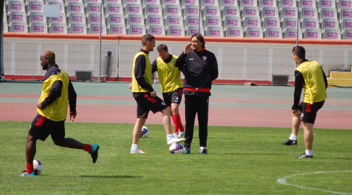 Antrenor nou, vremuri noi: Bonetti schimbă sistemul la Mediaş