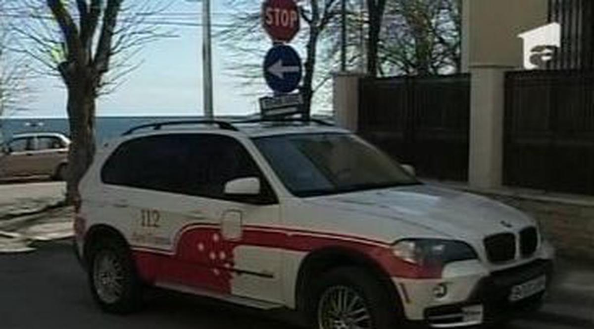 Aroganţă sau necesitate? Preoţii de la Arhiepiscopia Tomisului au ambulanţă un BMW X5 | VIDEO