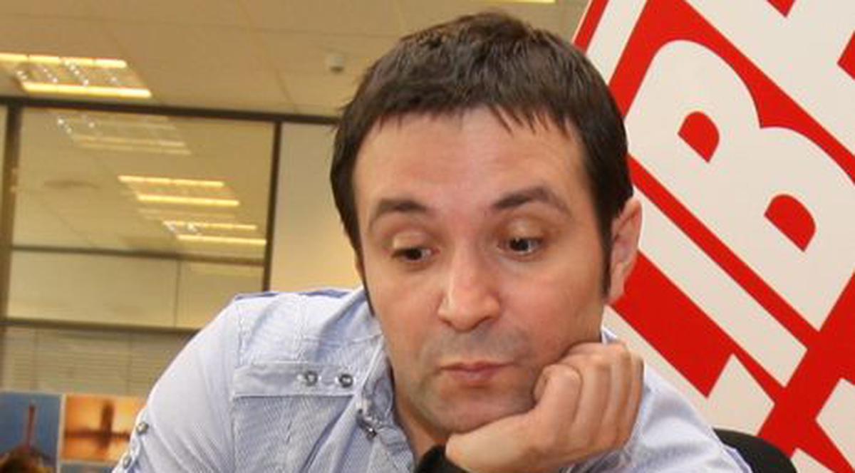 Daniel Buzdugan a făcut mişto de Oana Lis. Vezi ce versuri a compus Buzdu!