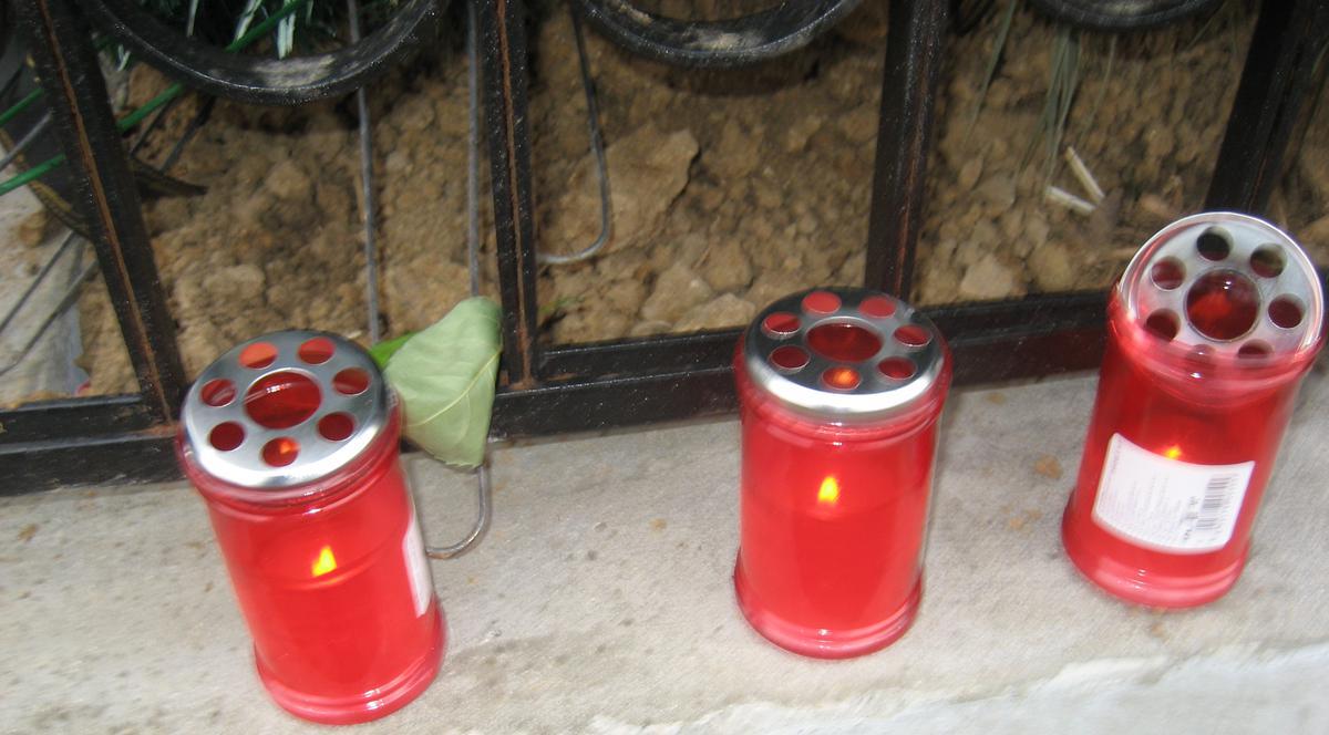 Maria Băsescu a venit la slujba de pomenire a mamei sale