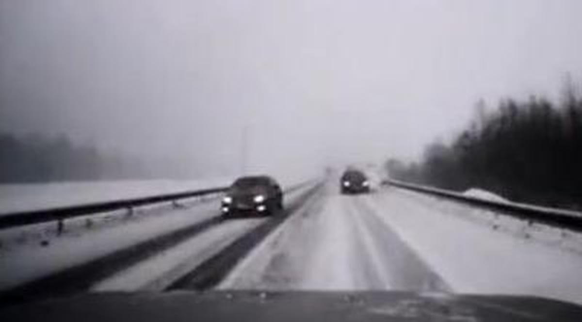 Un rus a văzut moartea cu ochii de două ori în 30 de secunde | VIDEO