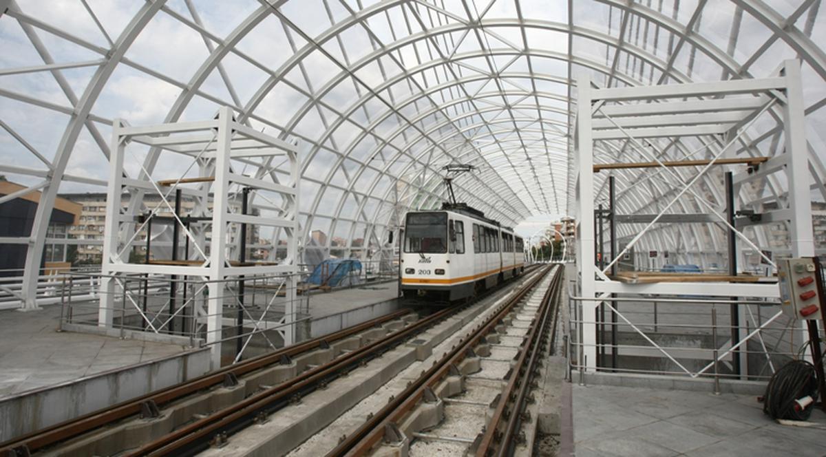 Se deschide staţia de tramvai de pe Pasajul Basarab