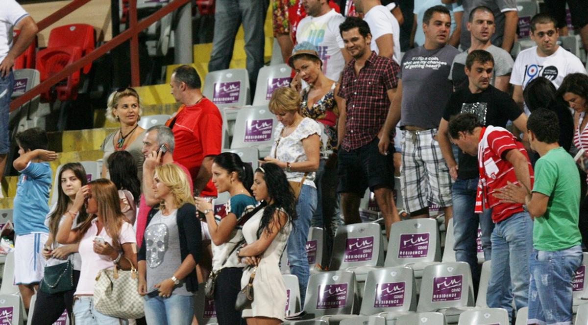 Ce chilipir! Dinamoviştii pot vedea meciurile cu ”U” Cluj şi CFR Cluj cu doar 8 lei! 