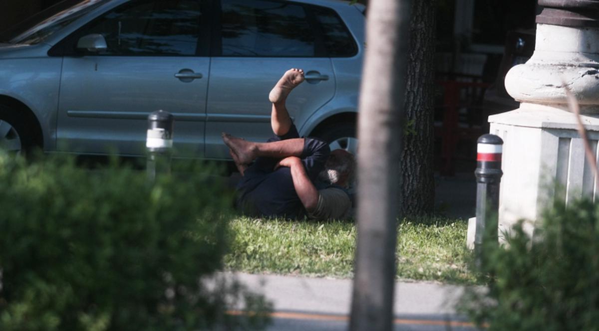 El e MAHMURUL VACANŢEI de 1 mai. "Ce tare e sa te distrezi, ce naşpa e efectul!" 