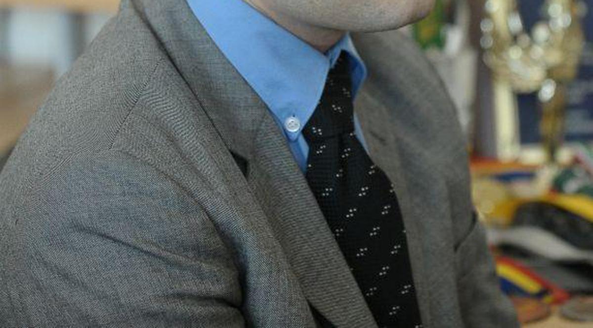 Un român a creat un dispozitiv care va ajuta orbii să vadă cu ajutorul limbii!