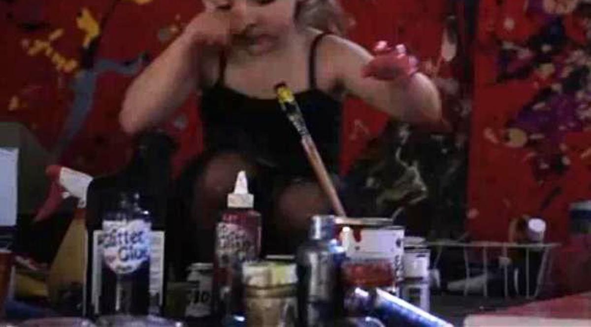 Adevărat COPIL-MINUNE! La cinci ani a vândut picturi de peste 120.000 de euro şi are tablouri expuse în muzee! VIDEO