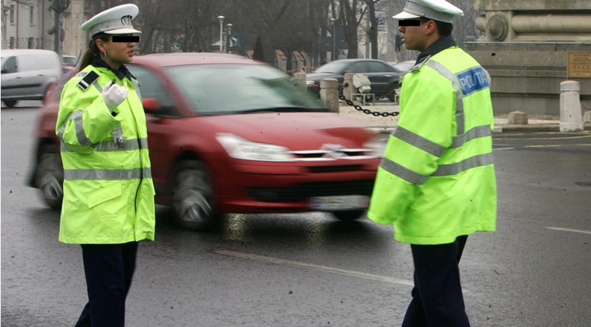 Poliţişti, bătuţi într-o secţie din Capitală