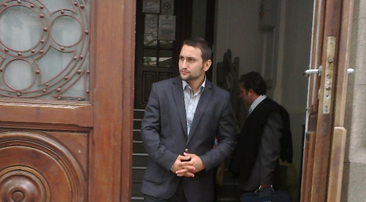 Profu' de la Jean Monnet, din nou la tribunal. "Am ofertă de muncă, nu pot da detalii"