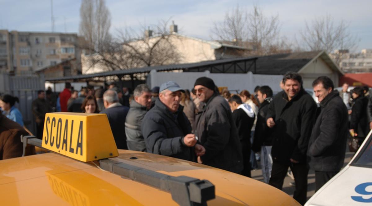 În atenţie viitorilor şoferi bucureşteni: Poliţia schimbă “traseul”