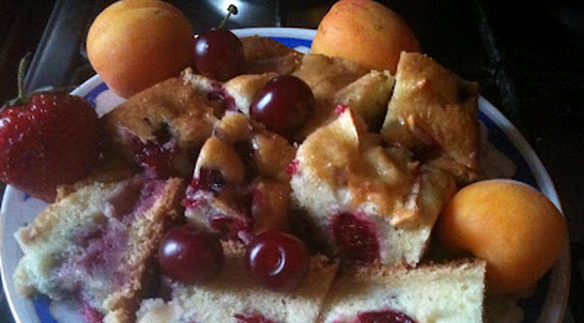 REŢETĂ: Prăjitură cu cireşe