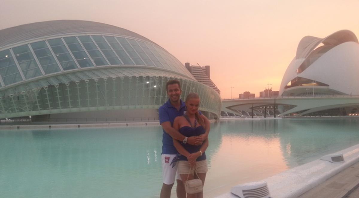 Cristi  Pascu, vacanţă de lux cu soţia în Spania!