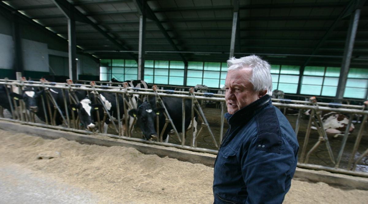 Adrian Porumboiu, atac furibund la ”acoperitul” Răzvan Burleanu: ”L-au spulberat pe Popescu! I-au omorât tatăl, l-au nenorocit, ca să ajungă gunoiul ăsta președinte de Federație!”