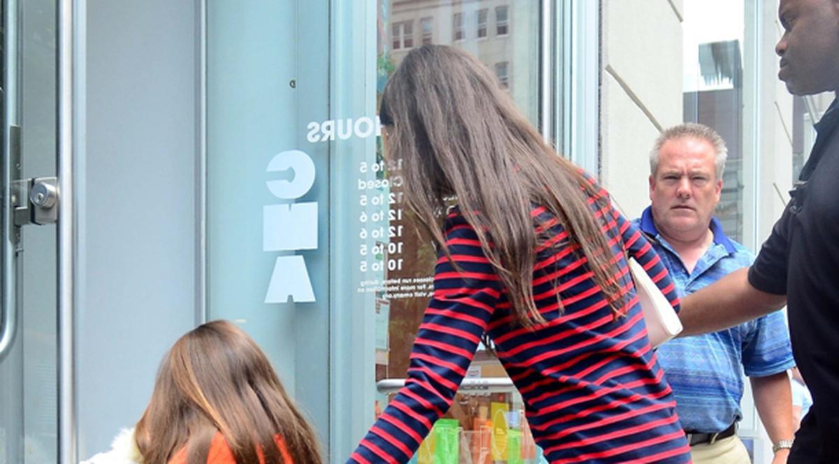 Locul SECRET în care KATIE HOLMES se furişează ca să facă faţă divorţului de Tom Cruise. Merge mereu acolo cu fiica sa