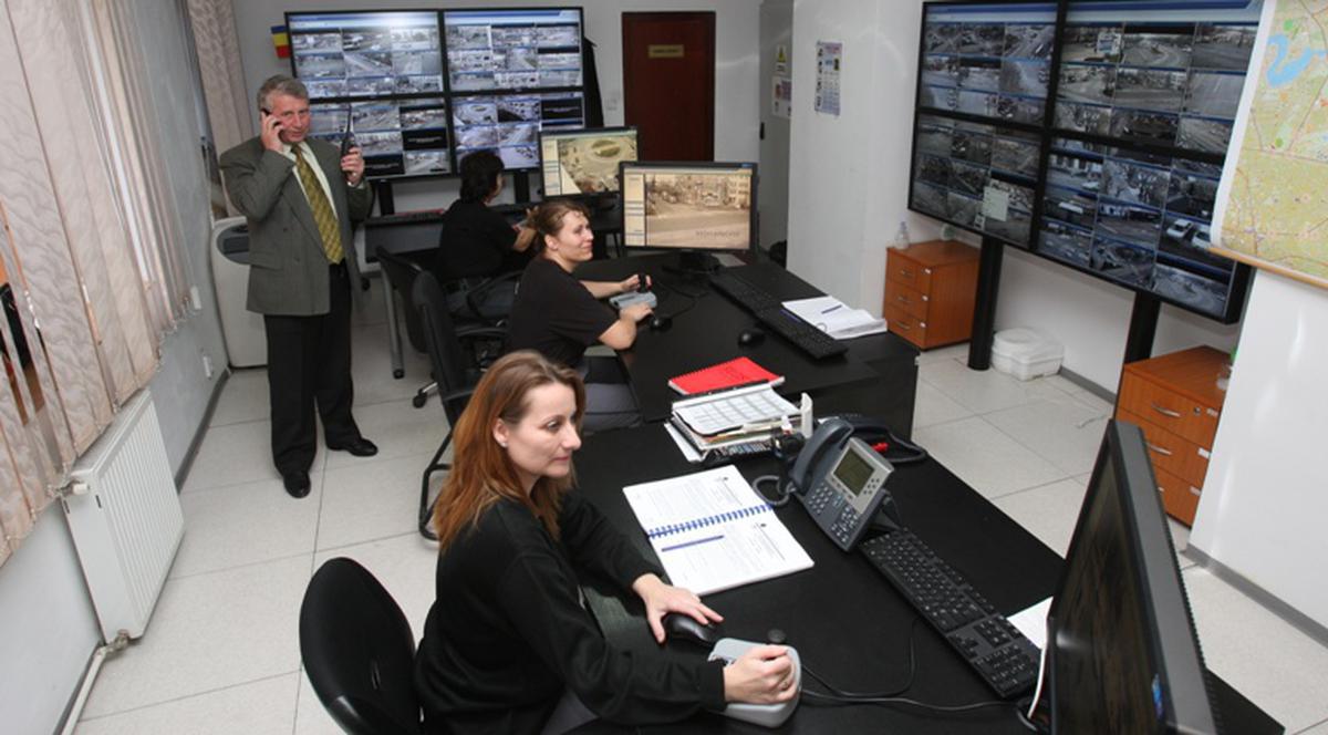 La meciul DINAMO- F.C. BARCELONA 90 DE CAMERE VIDEO VOR MONITORIZA zona