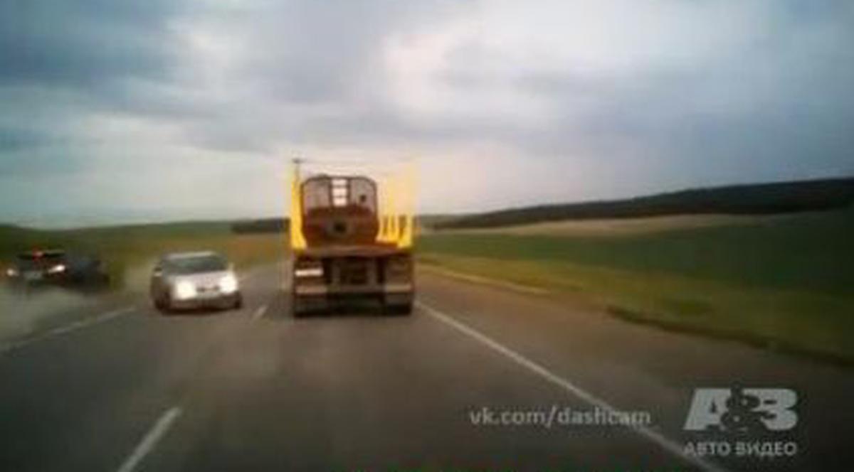 Uite cum poţi să mori nevinovat din cauza unui cretin! | VIDEO