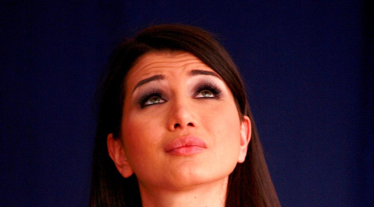 INVITAŢI-ŞOC la NUNTA ELENEI BĂSESCU! Orice altă mireasă AR FI ÎNGROZITĂ DE MOARTE