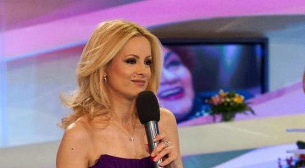 Simona Gherghe vorbeşte despre PRIMA EI DRAGOSTE! 