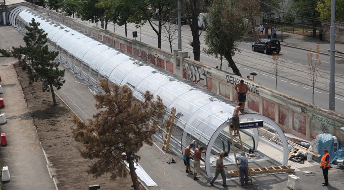 Trotuarul de la Gara de Nord care îţi cară bagajele e aproape gata. Vezi cum arată!