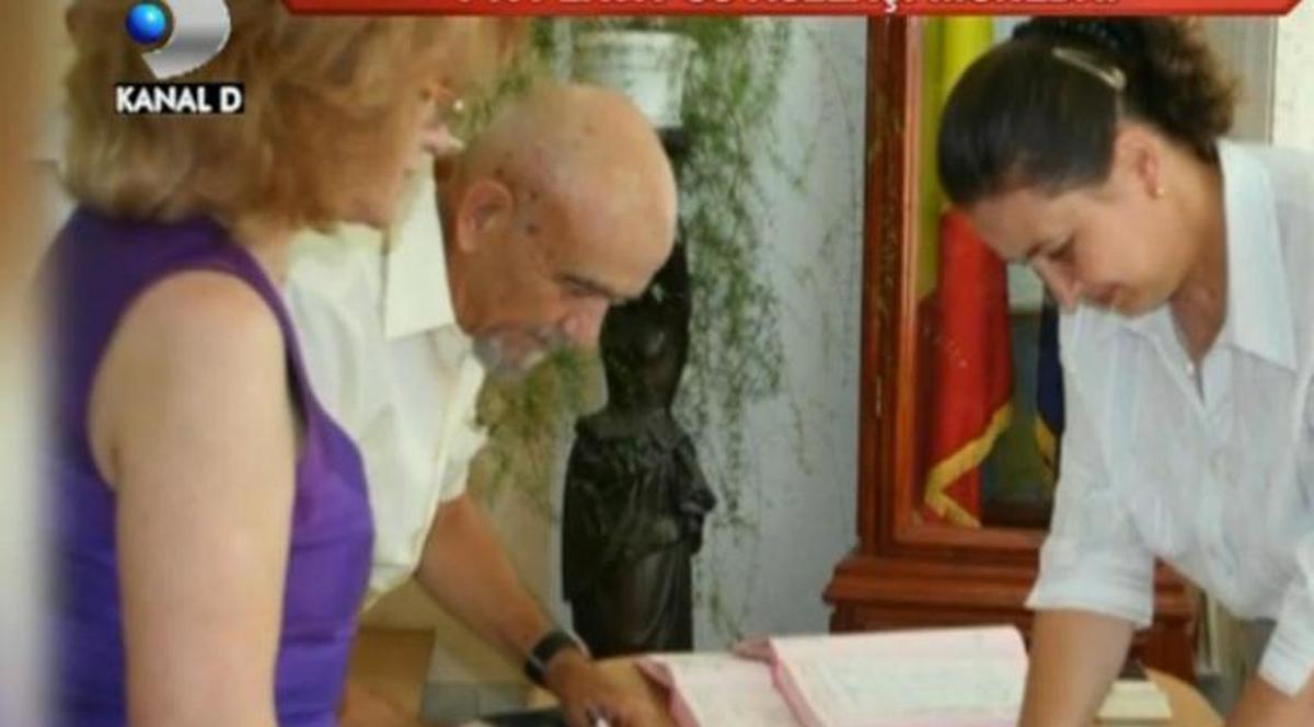 Tatăl lui Teo s-a ÎNSURAT, ÎN SECRET, la 3 săptămâni de la nunta vedetei! FOTO