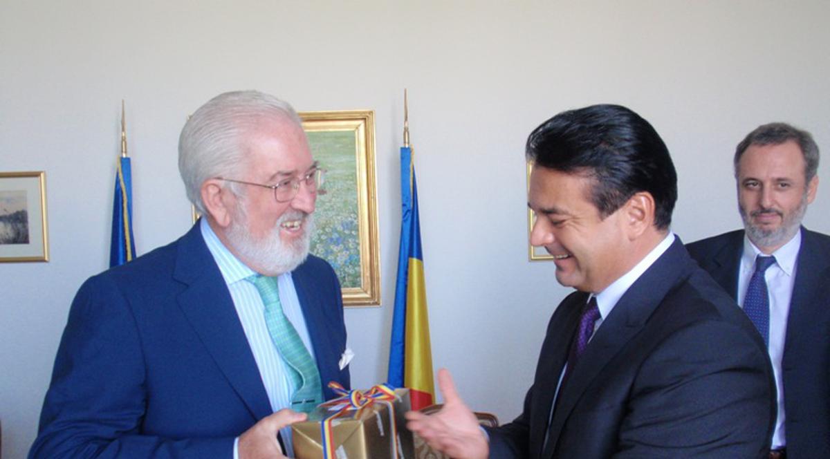 Chiar şi în plină recesiune economică, Spania va ridica interdicţiile pe piaţa muncii pentru români