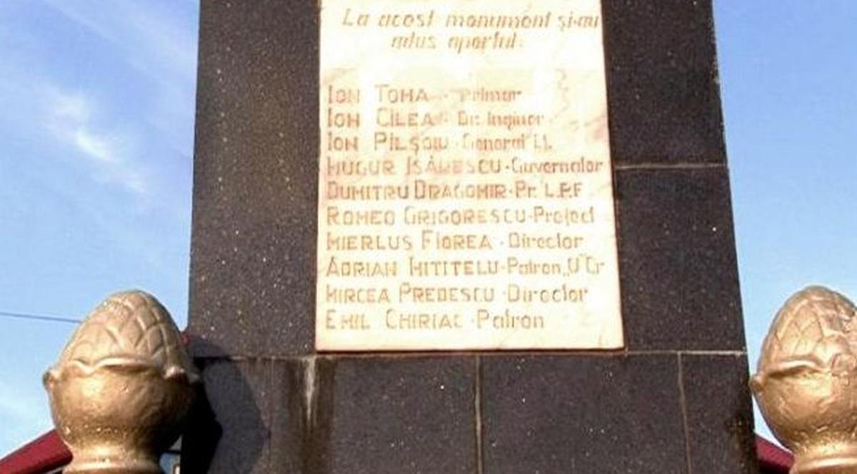 Te doare mintea! Mitică, Mititelu şi Isărescu, eroi de război!