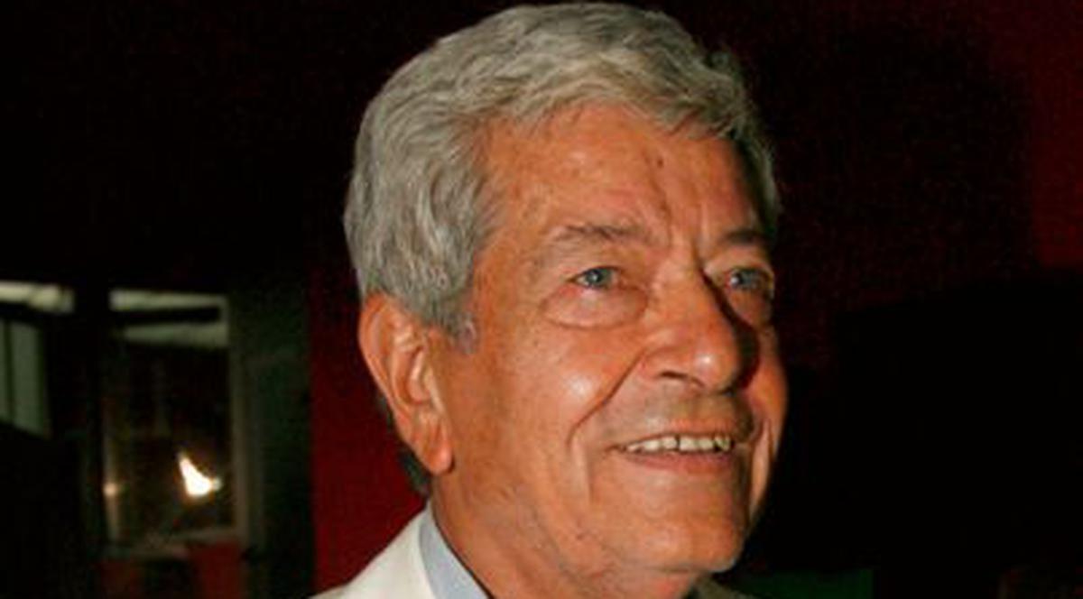 Ion Dichiseanu împlineşte astăzi la 79 de ani. "Cel mai frumos cadou primit vreodată a venit din partea soţiei mele"