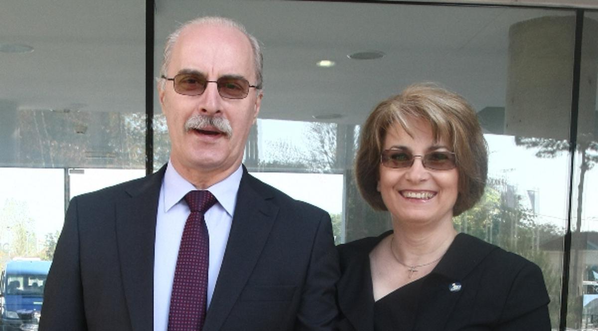 Mariana Bitang primeşte ACELEAŞI CADOURI de la soţul ei, Octavian Bellu! Vezi cu ce o "SURPRINDE" de fiecare dată!