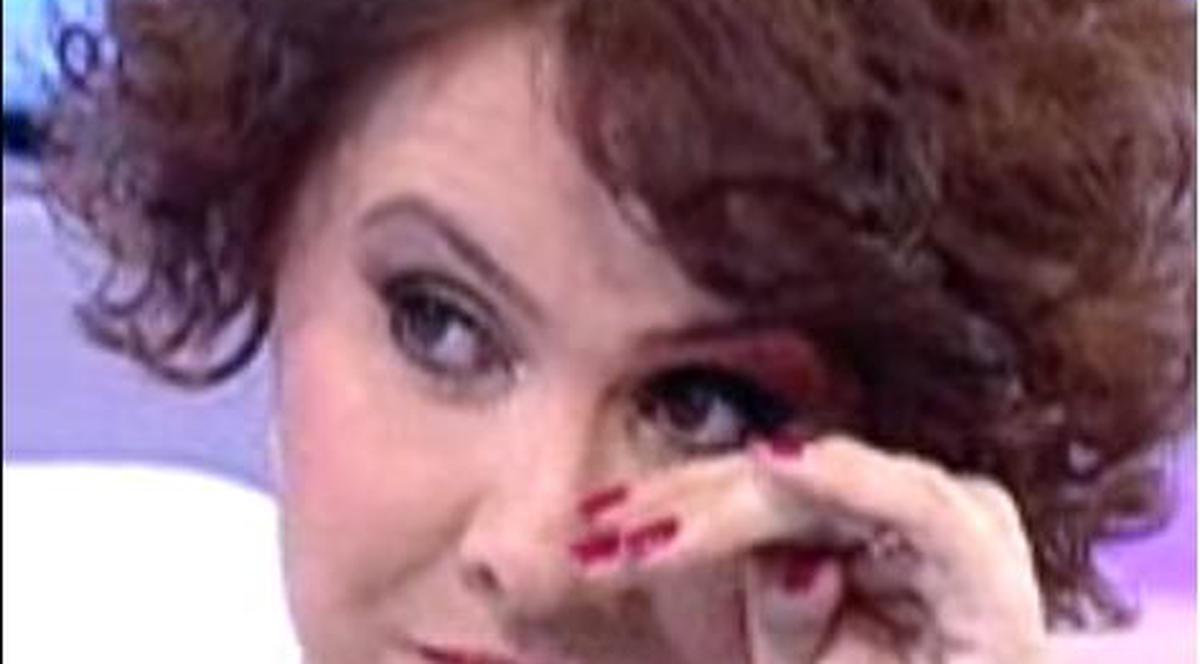 Niculina Stoican, ÎN LACRIMI. Vezi de ce cântăreaţa de muzică populară trece printr-o PUTERNICĂ DEPRESIE! 