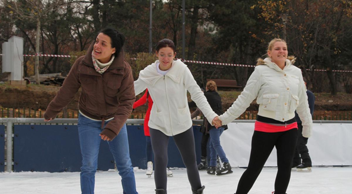 Uite ce patinoare s-au deschis în Capitală!