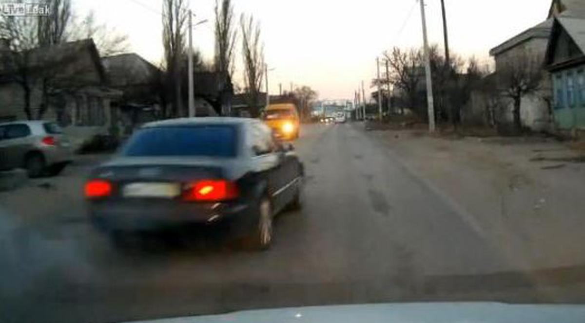 S-a dat COCOŞ la volan şi A SFÂRŞIT TRAGIC! | VIDEO