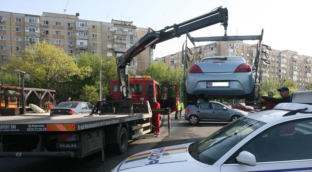 În sectorul 4 nu se mai ridică maşinile parcate ilegal