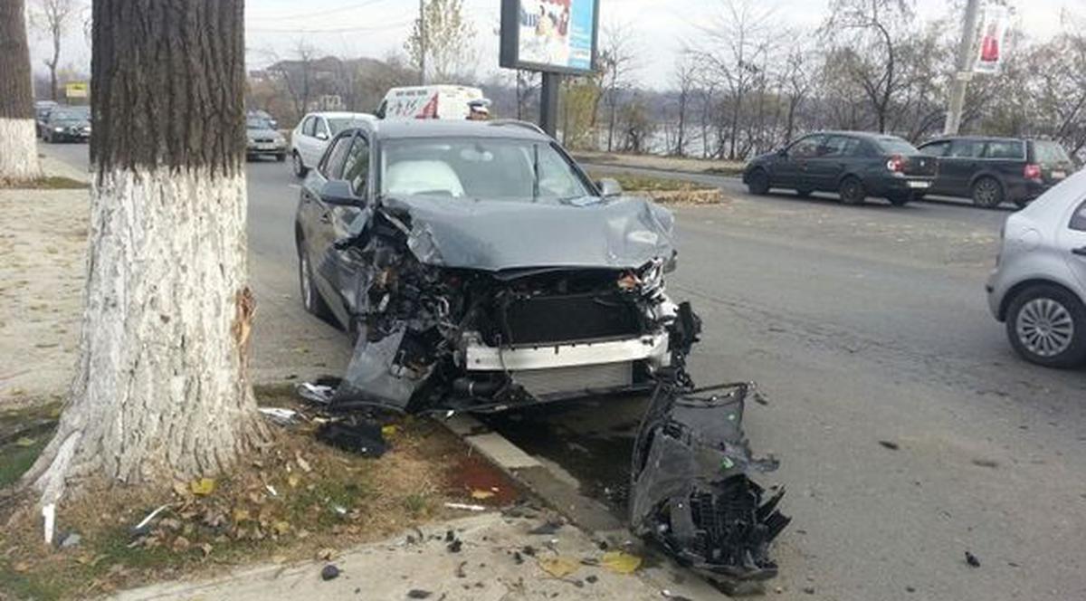 Iată PRIMA FOTOGRAFIE cu MAŞINA LUI SMILEY făcută PRAF