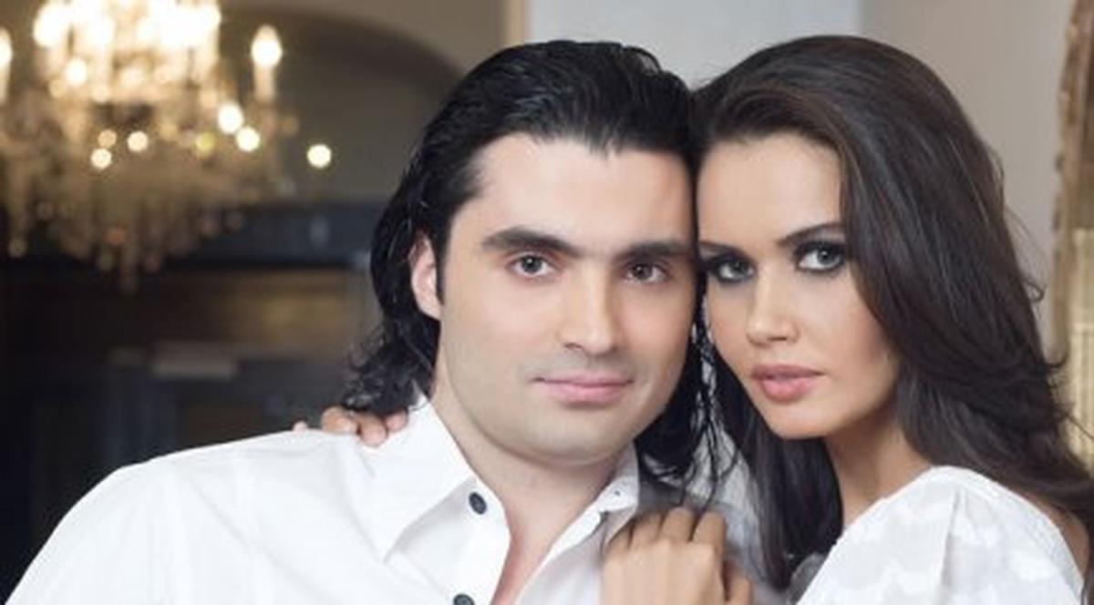 Oana ÎNCĂ ÎL MAI IUBEŞTE PE PEPE? "E convinsă că Pepe SE VA ÎNTOARCE LA EA!". Vezi cine ARUNCĂ BOMBA în cazul lui Zavo