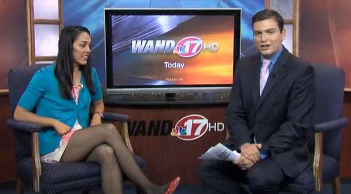 Un jurnalist şi-a cerut iubita în căsătorie la televizor | VIDEO