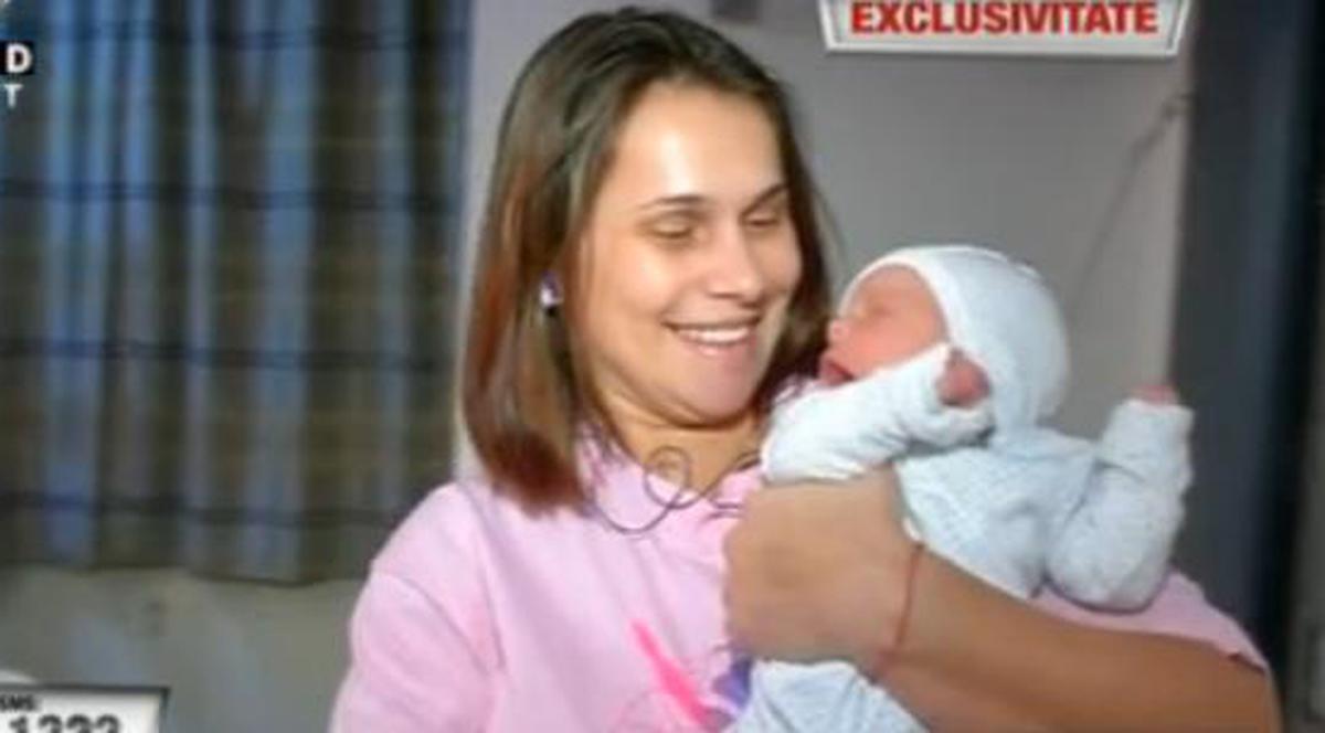 Iată PRIMELE IMAGINI cu copilul Laviniei Miloşovici! FOTO