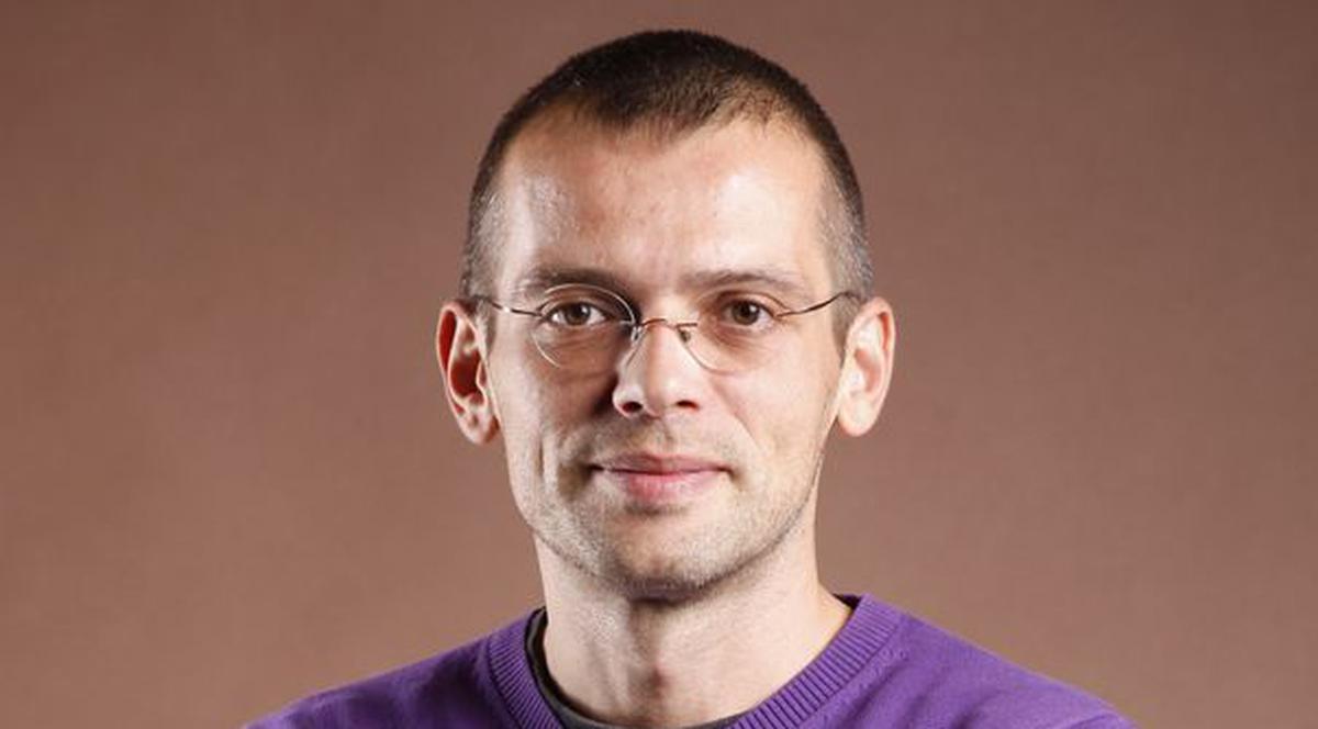 Adelin Petrişor: "Dezbaterea despre incinerarea lui Nicolaescu mi se pare de un cretinism fără margini"