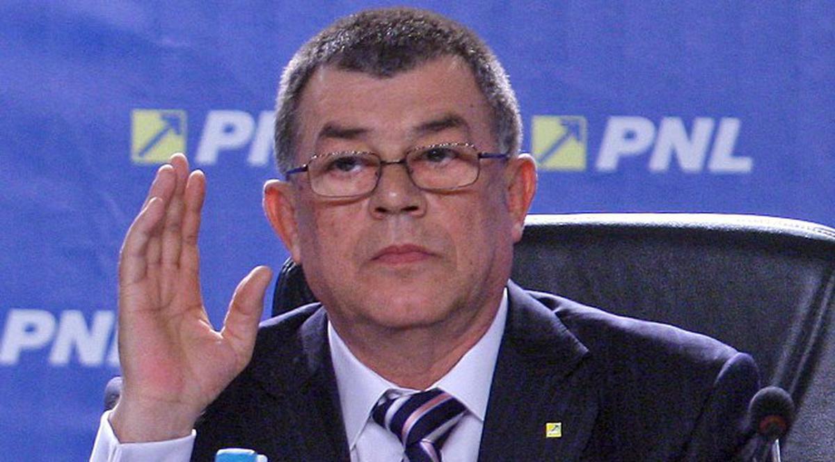 Ministrul de Interne, Radu Stroe, vine cu o PROPUNERE TRĂZNITĂ pentru a evita aglomeraţia pe autostradă: SENS UNIC PE DN 1!!!