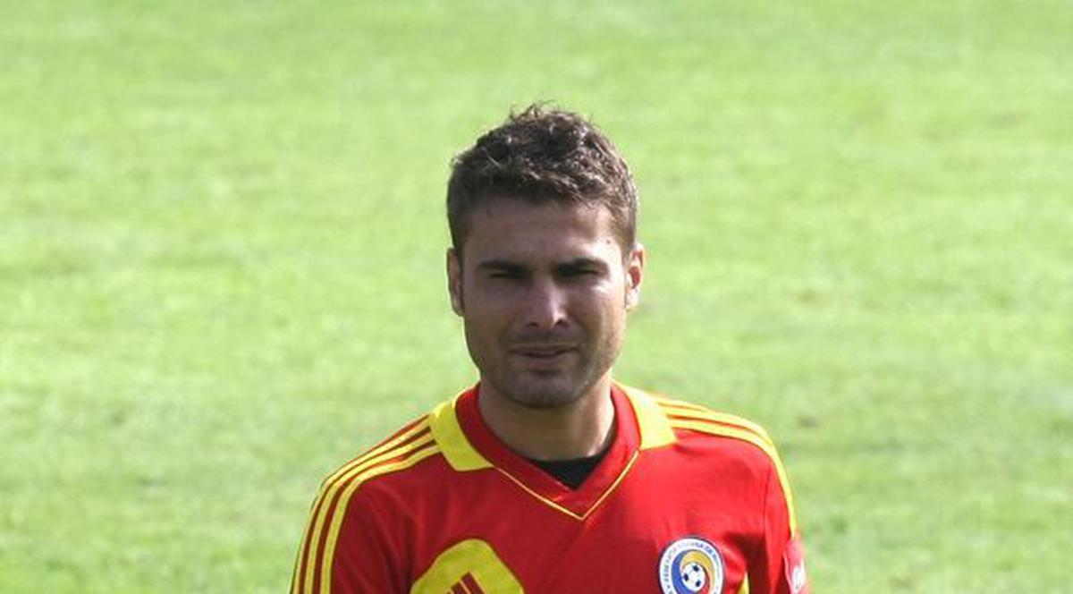 Mutu îi ia apărarea lui Reghecampf: "Nu cred că Reghe se preta să ia bani din pariuri. Dinu trebuie să probeze acuzaţiile"