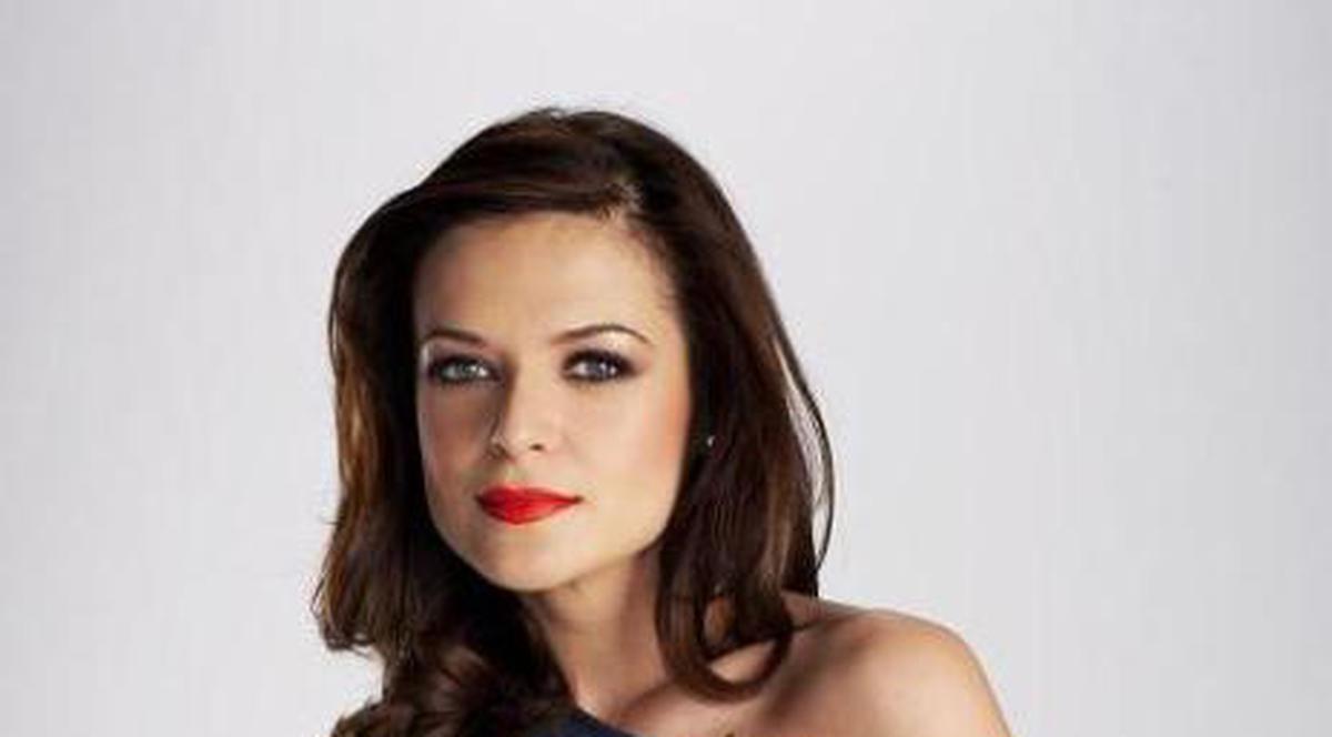 Raluca Lăzăruţ S-A RĂSFĂŢAT în Raiul dulciurilor din Elveţia!