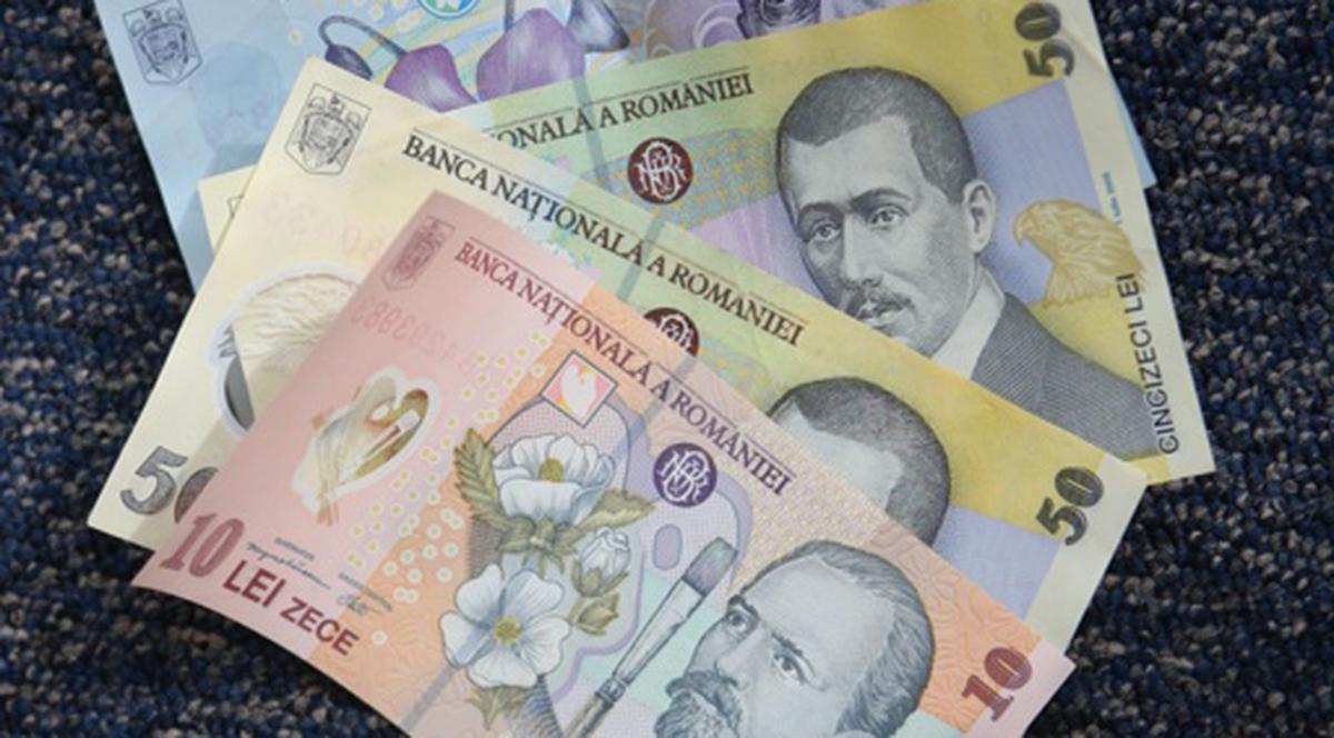 SALARIUL mediu net A SCĂZUT în luna ianuarie. Află în ce domenii au fost cele mai mici venituri