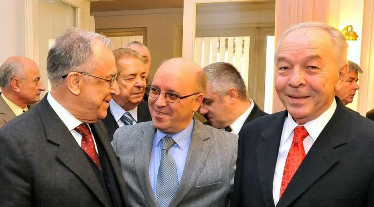 SUPER EXCLUSIVITATE! PONTA NU MAI E SIGUR CĂ VA CÂŞTIGA UN NOU MANDAT LA ŞEFIA PSD!VEZI CINE MAI VREA SĂ FIE ŞEFUL LUI MAZĂRE SAU DRAGNEA