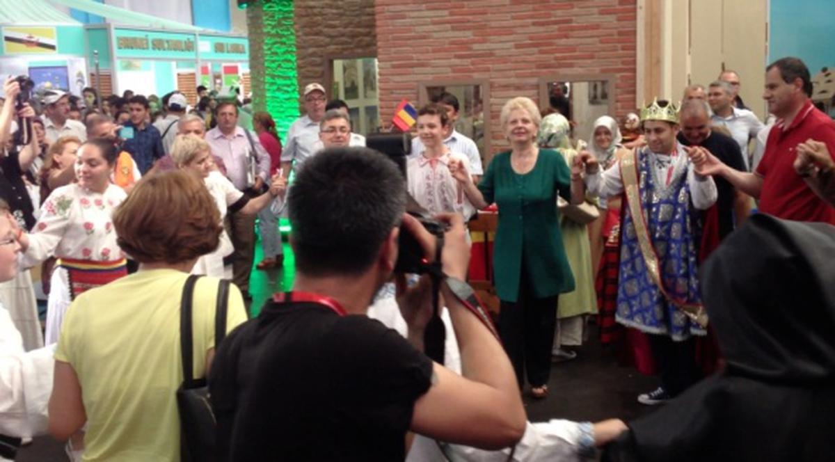 Vezi cum a dansat un ministru pentru a promova România!