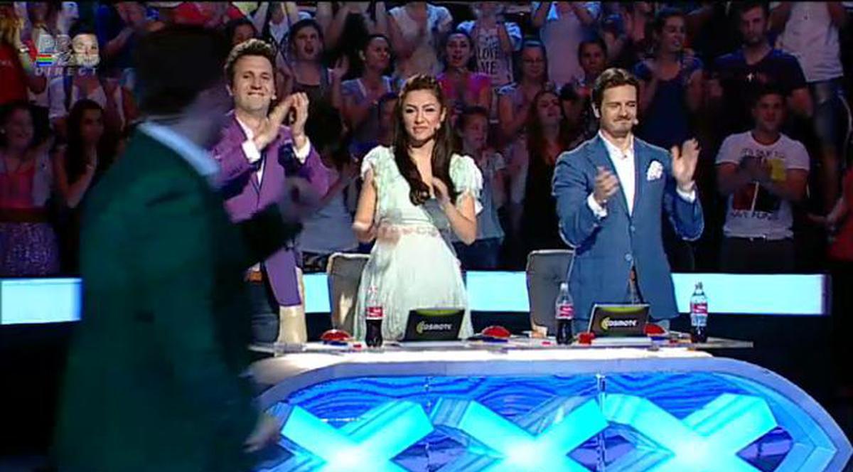 "Nea Alecu", bătrânelul care a FLIRTAT, i-a FĂCUT CU OCHIUL Andrei şi l-a CRITICAT pe Măruţă! Reacţia artistei: L-A APLAUDAT ÎN PICIOARE! FOTO