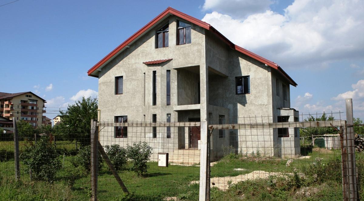 Directoarea arestată are vilă la Clinceni. Vezi aici ce avere deţine Costica Vărzaru