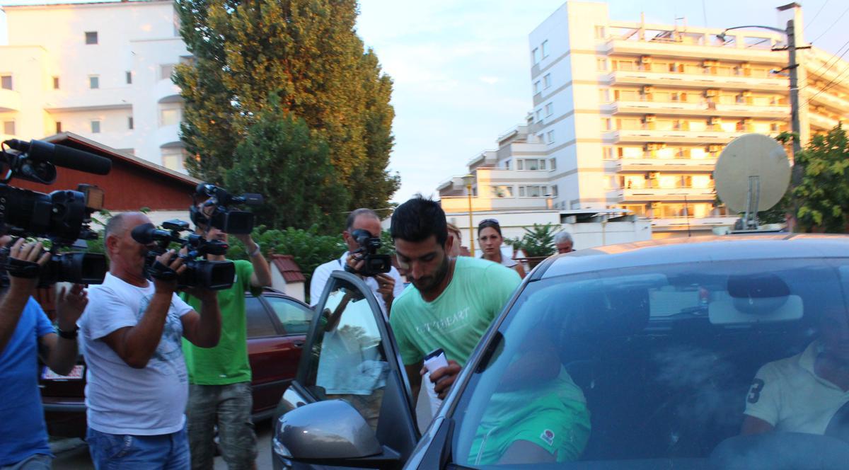 Uite CÂT DE "ŞIFONAT" este fotbalistul bătut DE GORILELE lui Radu Mazăre | FOTO ÎN ARTICOL