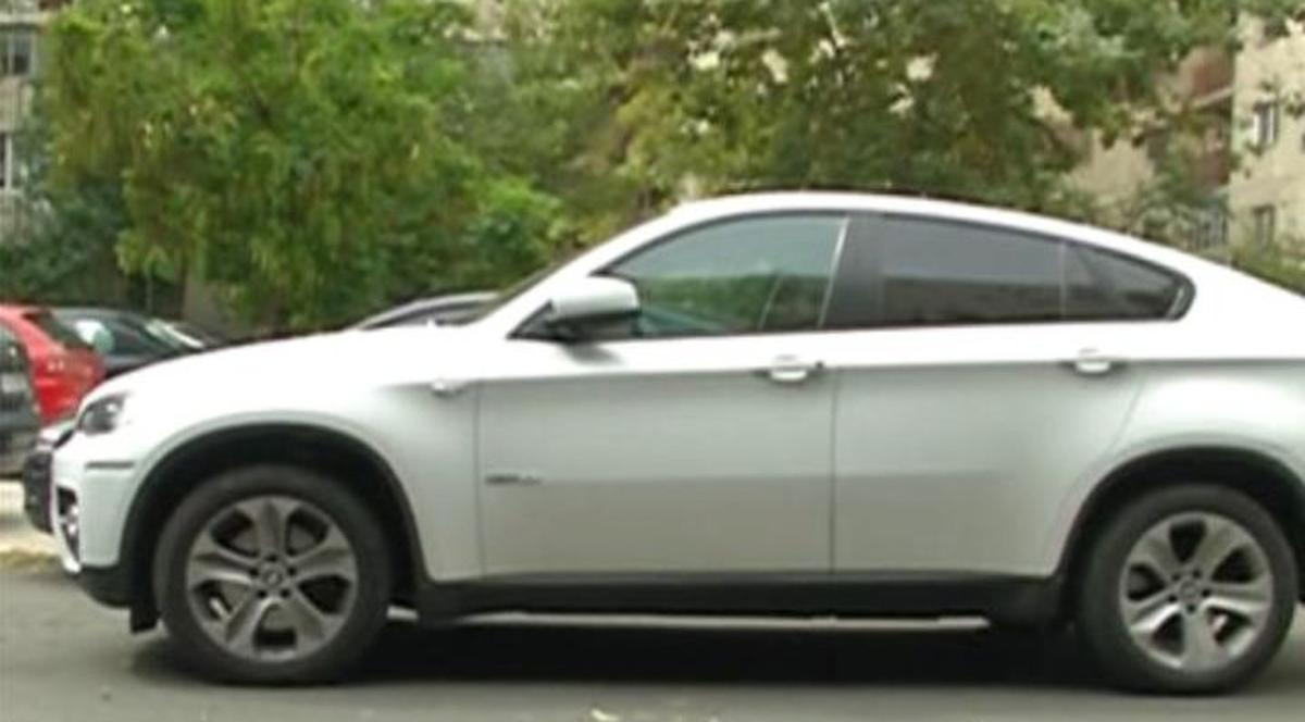 O BOMBĂ din SHOWBIZ a PRIMIT UN BOLID de lux de la UN ADMIRATOR SECRET! "Nu am avut nici o RELAŢIE CU EL şi nici nu o să am"