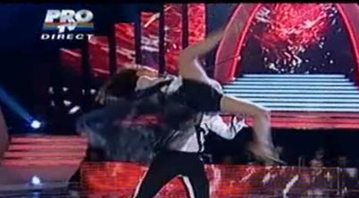 DANSEZ PENTRU TINE. Ilinca Vandici ARATĂ TOT. VEZI IMAGINEA SERII CU VEDETA 