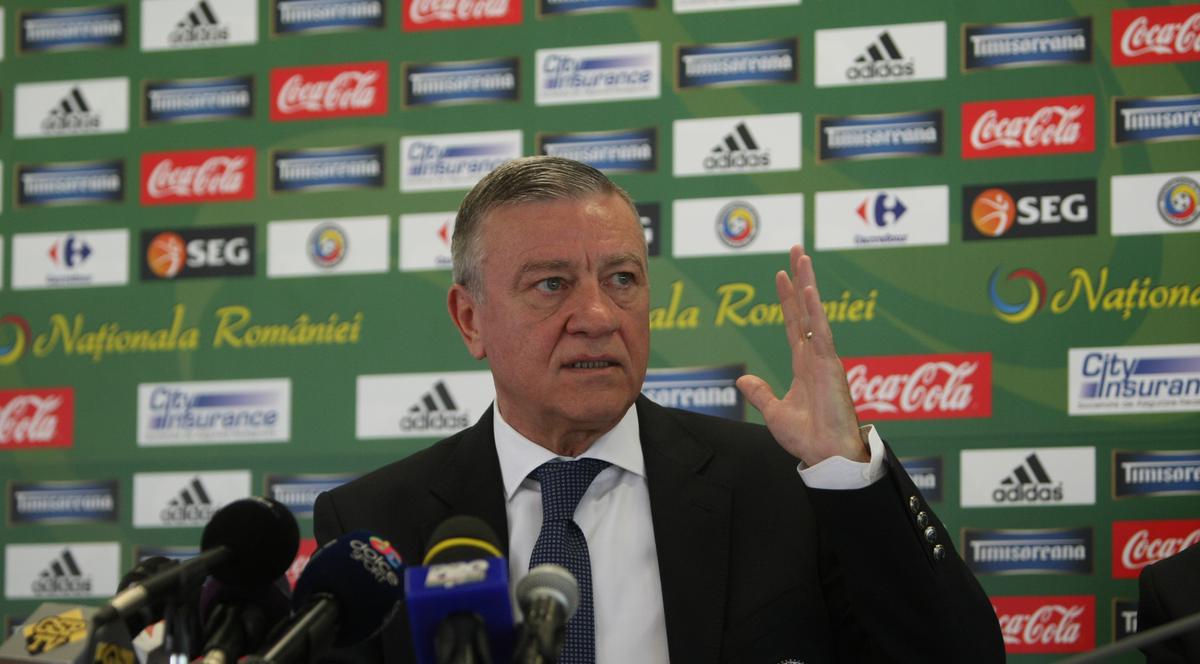 Deranjat de atacurile din presă, Mircea Sandu, actual şef FRF, aruncă bomba!